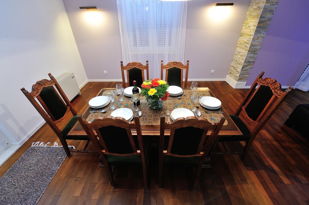 Apartments Villa White House Omiš Стая снимка