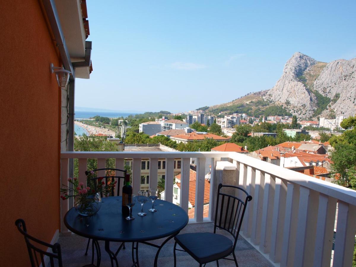 Apartments Villa White House Omiš Екстериор снимка
